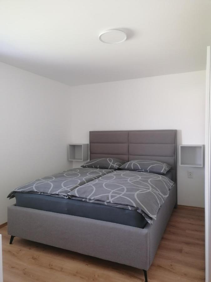 מריבור Apartment Sunset מראה חיצוני תמונה