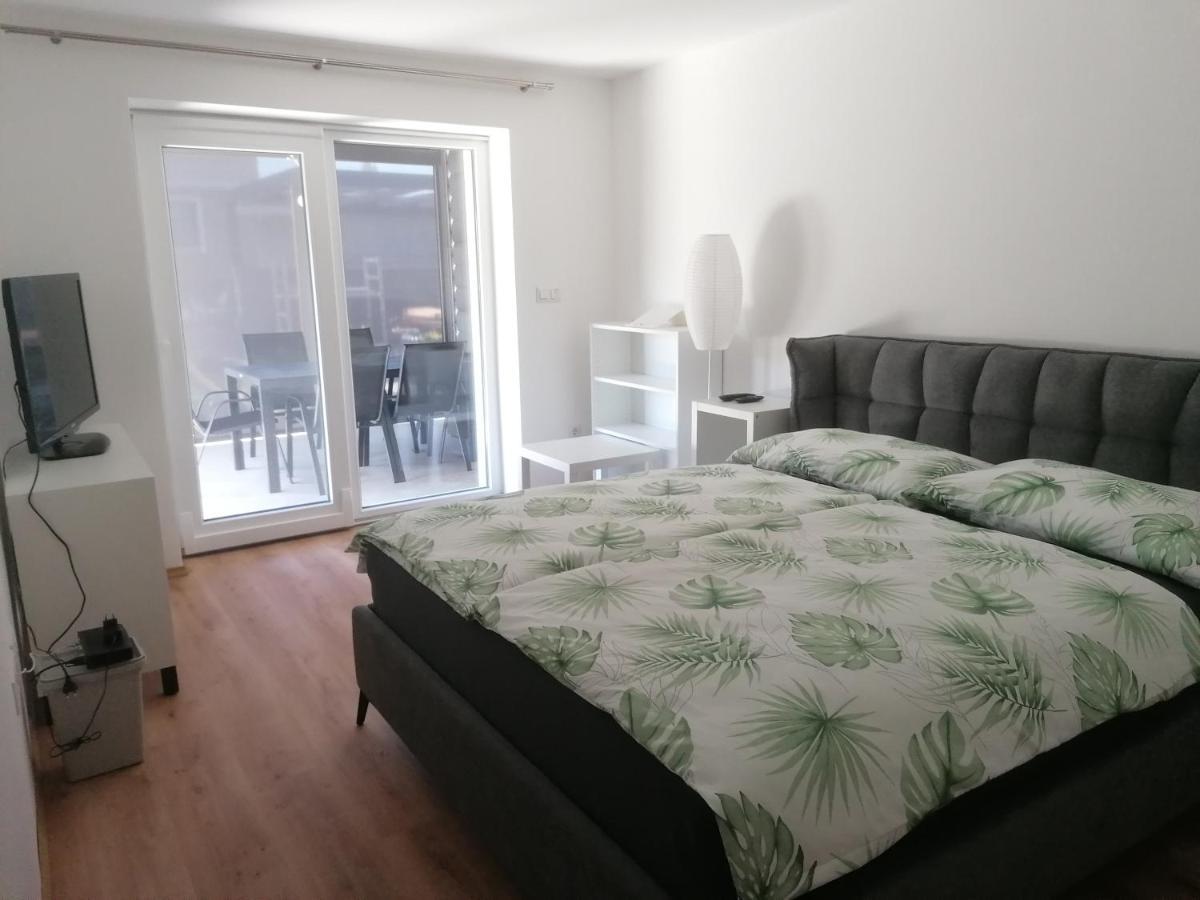 מריבור Apartment Sunset מראה חיצוני תמונה